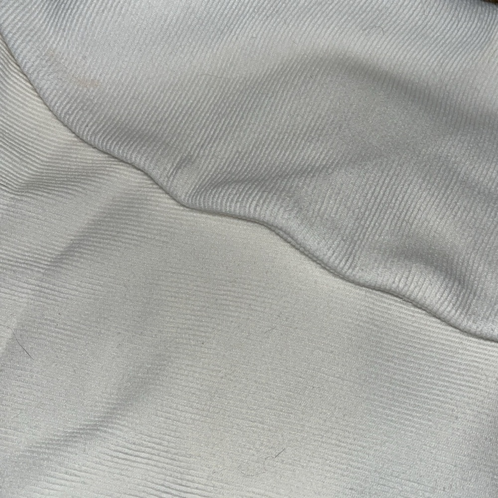 Thick, ivory, three-quarter zip pullover sweatshirt.Size medium.Great condition - Picture 5 of 6